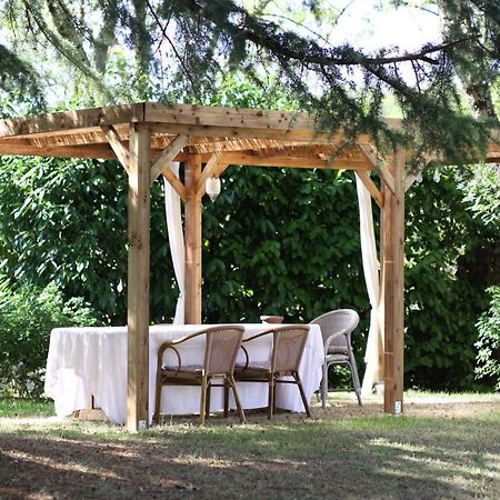 Puypinet Bed & Breakfast Tocane-Saint-Apre Екстериор снимка